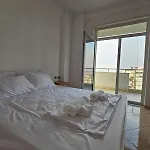 Central City Apartment アパート ドゥラス